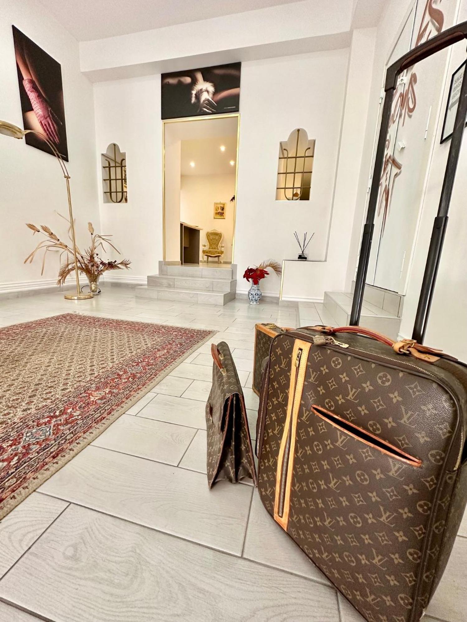 Gloves Rooms Naples Exterior photo