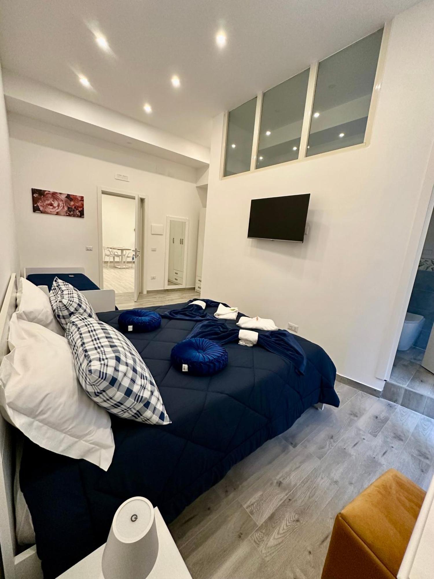 Gloves Rooms Naples Exterior photo